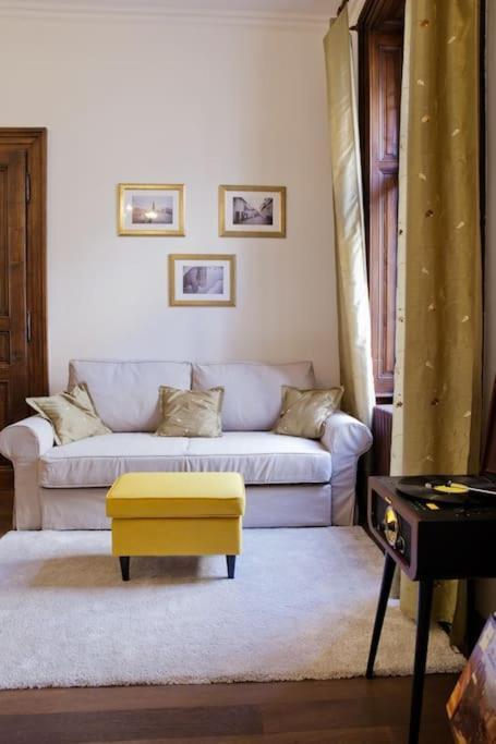 Rhythm And Style In Prague City Center Andel Apartment Ngoại thất bức ảnh