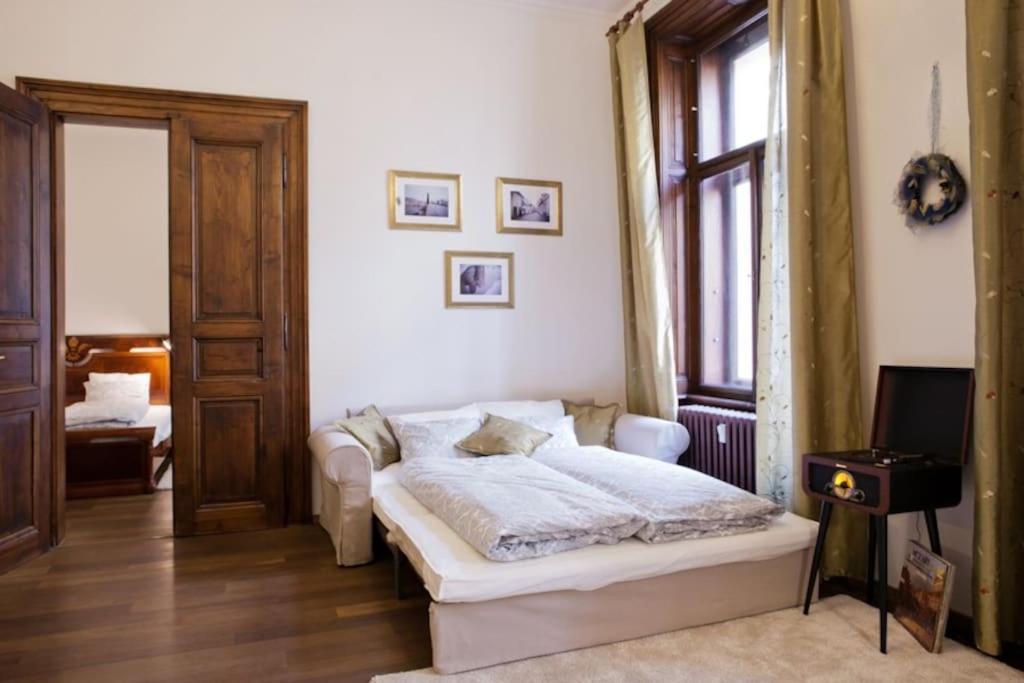 Rhythm And Style In Prague City Center Andel Apartment Ngoại thất bức ảnh