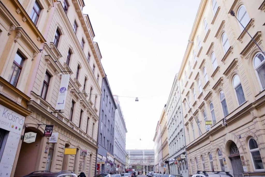Rhythm And Style In Prague City Center Andel Apartment Ngoại thất bức ảnh